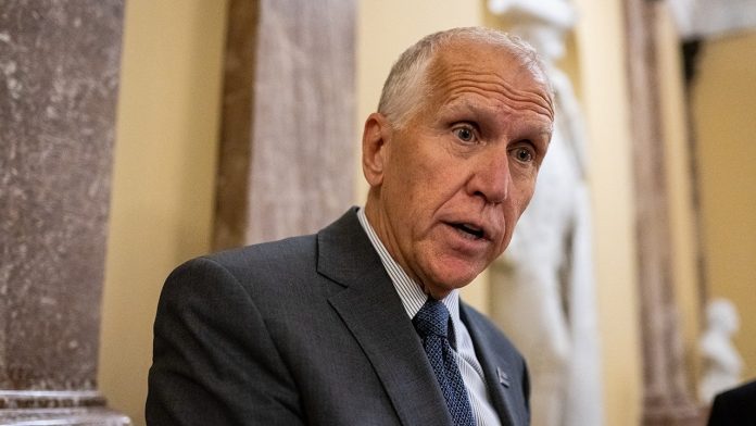 thom-tillis-capitol.jpg